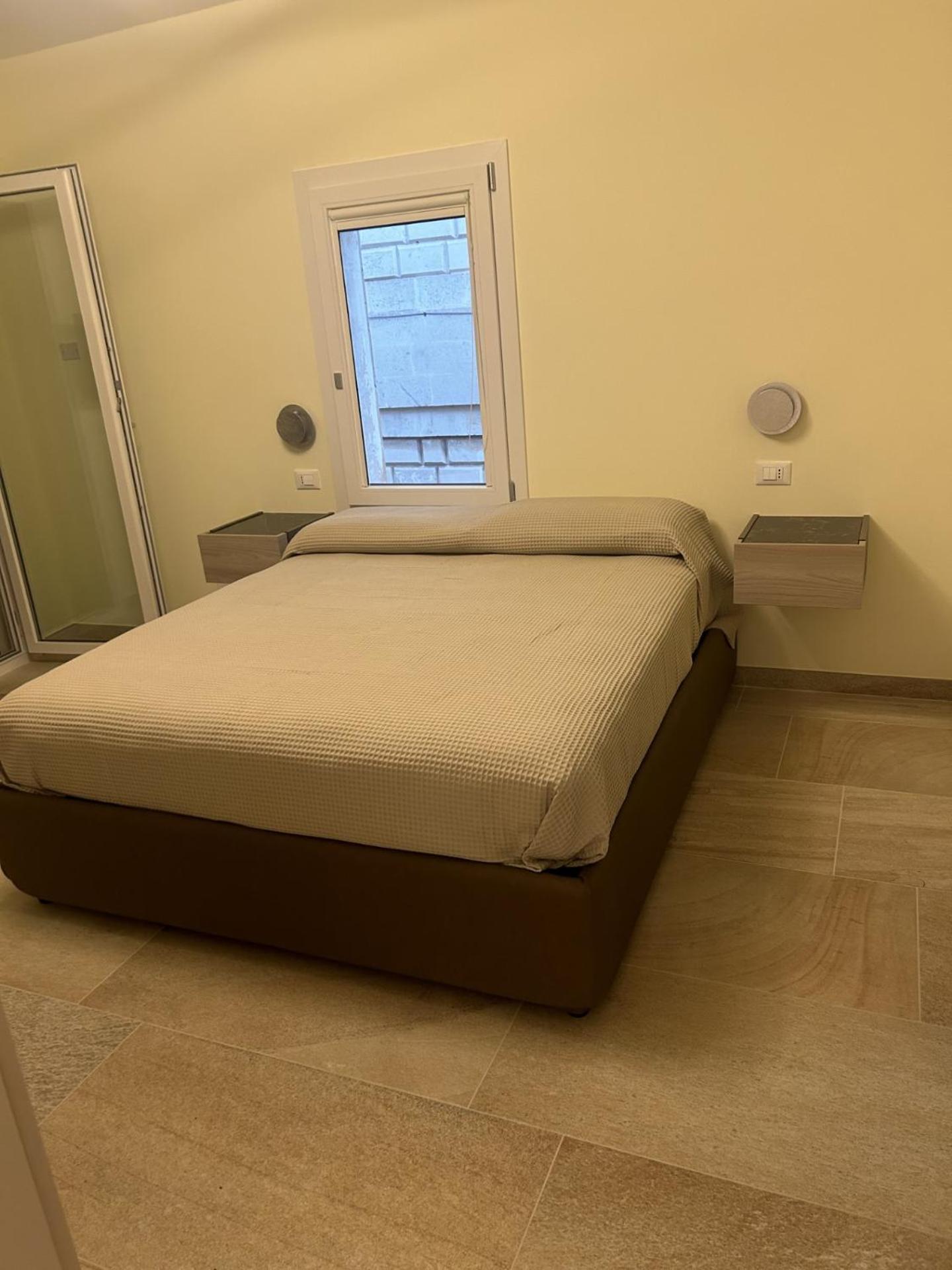 Palazzo Lanzilao'S Rooms เลชเช ภายนอก รูปภาพ