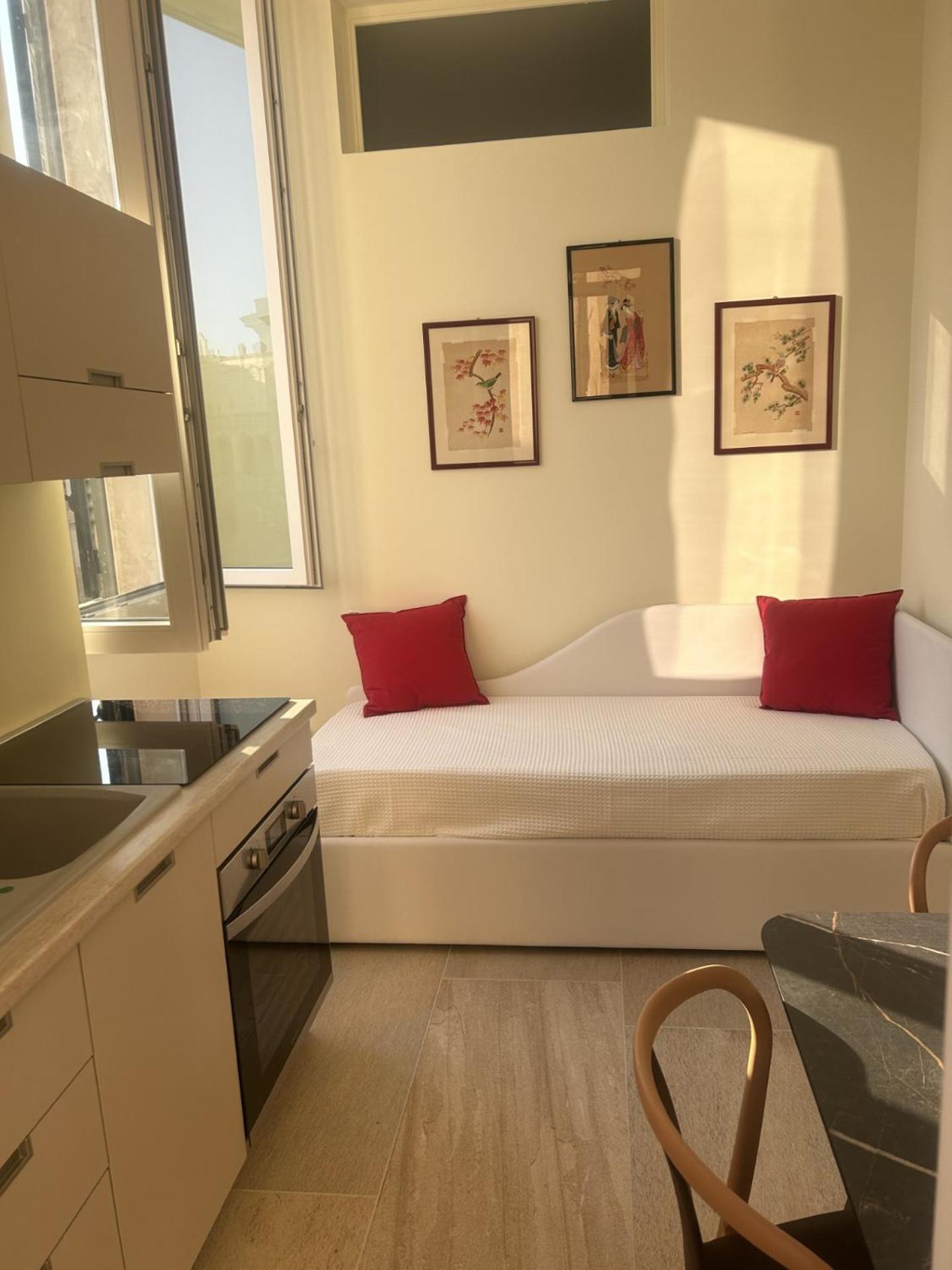 Palazzo Lanzilao'S Rooms เลชเช ภายนอก รูปภาพ